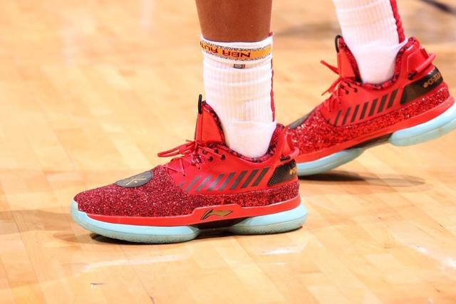 媒体人：四川男篮持有CBA公司5%股权被冻结