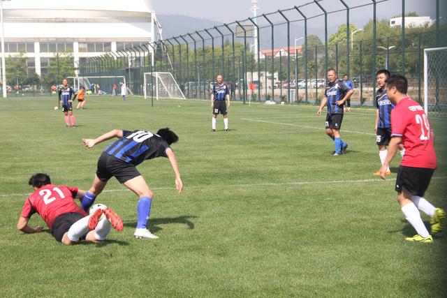 郭艾伦复出13+8辽宁7连胜 浙江大胜北京37分